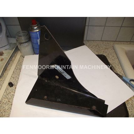 Countax Shredder bin mounting plate EC 528001600