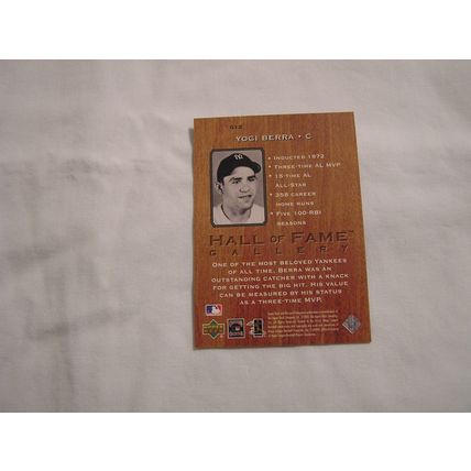 Yogi Berra 2001 Upper Deck Hall of Famers GALLERY NO.G12