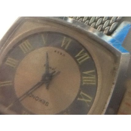 Vintage Sekonda 17 Jewels Ladies mechanical missing crown