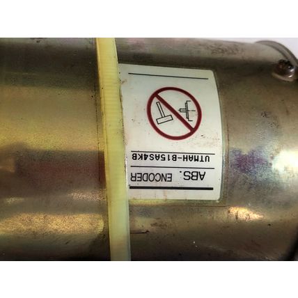 YASKAWA USAREM-01YR41,UTMAH-B15AS4KB,USAREM-OIYR  4I0.35 AC SERVO MOTOR,CF