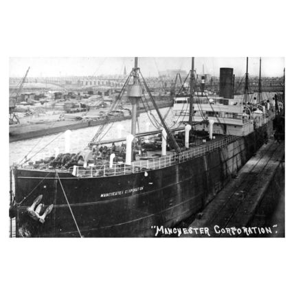pt2822 - UK Cargo Ship - Manchester Corporation in Manchester Docks - print 6x4
