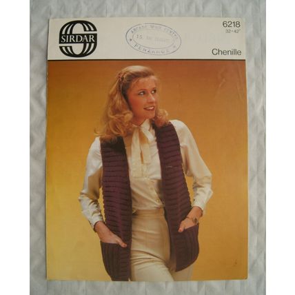 Vintage: Sirdar 6218 waistcoat, Chenille, 32-42 inch, 81-107 cm
