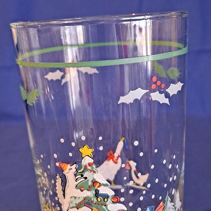 Lot 4 International COUNTRY CHRISTMAS Glass TUMBLERS 10 oz Juice Farm 5 1/2"