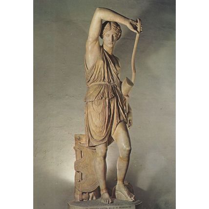 Statue De Amazzone Ferita Fidia Statue Italian Museum Postcard