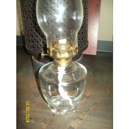 Glass Oil Lamp. Replica. Un-used. Ref: HD0009