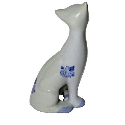 Andrea by Sadek Vintage Blue & White Floral Porcelain 6" Smiling Cat Figurine