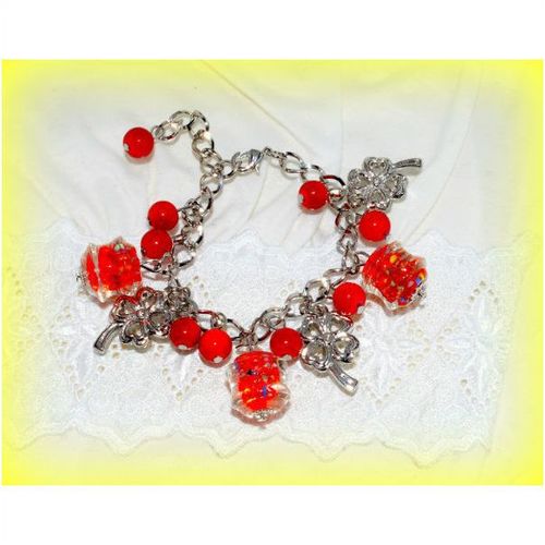 Sale Women Girls Shamrock Red Bead Glass Charms Bangle Bracelets Jewellery 693