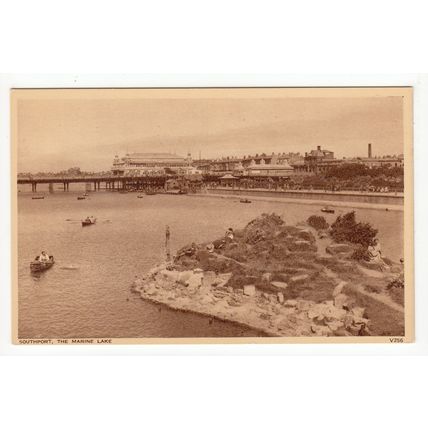 The Marine Lake Southport Postcard Lancashire V256