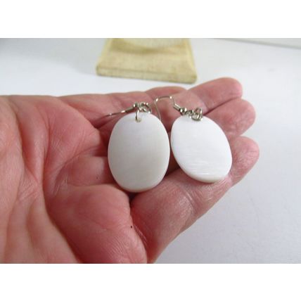 Genuine White Natural Mother of Pearl Oval Strand Necklace Set