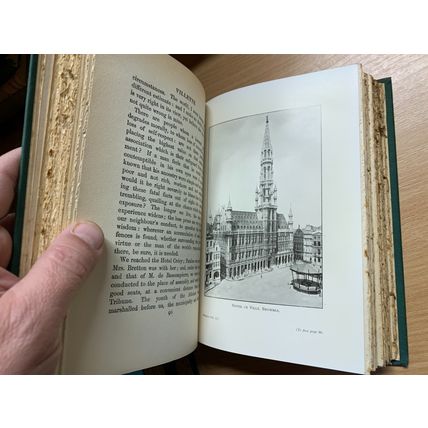 1924 CHARLOTTE BRONTE "VILLETTE" VOLS 1 & 2 FICTION 1.5kg HARDBACK BOOKS (P8)