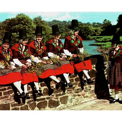 Welsh National Costume, Wales, PT28461 Colourmaster Postcard, 1970s?