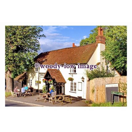 pu0537 - Uncle Toms Cabin Pub , Hills Lane , Cookham , Berkshire - print