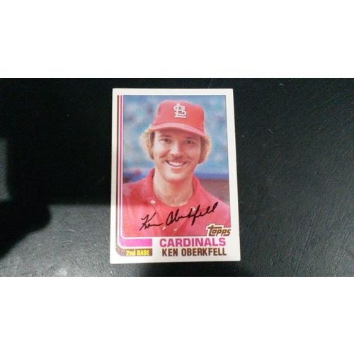 1982 Topps Card # 474 Ken Oberkfell Very Good-Excellent (4) St Louis Cardinals