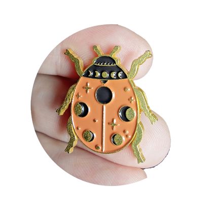 Ladybird Enamelled Pin Badge Moon Phase Wiccan Brooch Metal 3 cm x 2.5 cm BA80