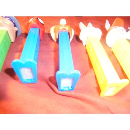 LOT of 8 Loose CHARACTERS Feeted PEZ Dispensers! $15.00 or Best Offer!!
