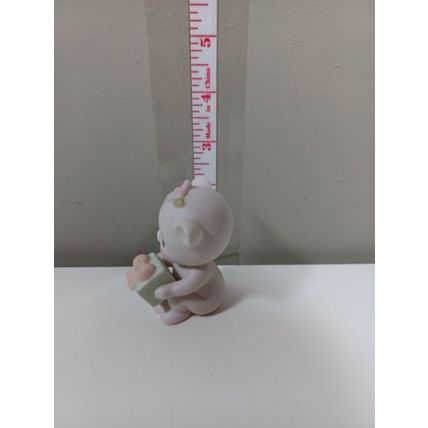 Precious Moments Figurine "Oinky Birthday" #524506 (1993) (A110)