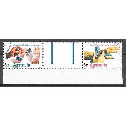 Australia N° 373/74 paire YVERT OBLITERE ( USED )