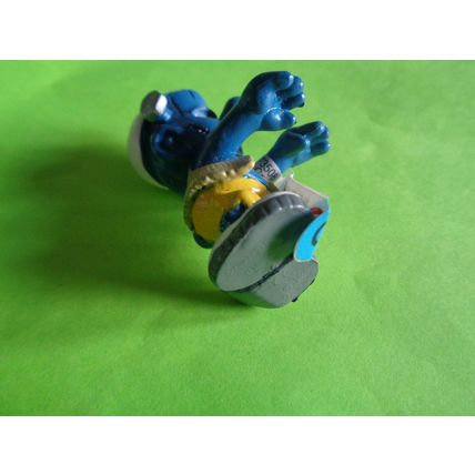Frankenstein Smurf with label