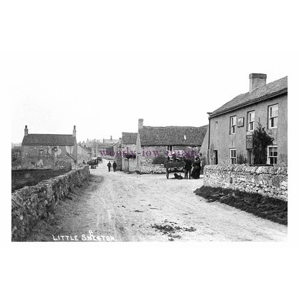 pu3517 - Yorkshire - Horse & Carts along a lane, Little Smeaton - print 6x4