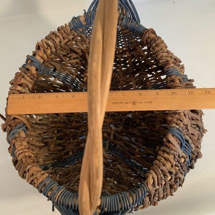 Vintage Basket Buttocks Egg Gathering Hand Woven Primitive Farmhouse Gods Eye