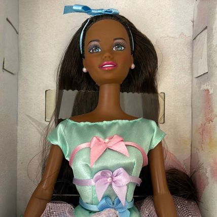 Mattel 1997 Avon Spring Tea Party Barbie African American Doll #18657