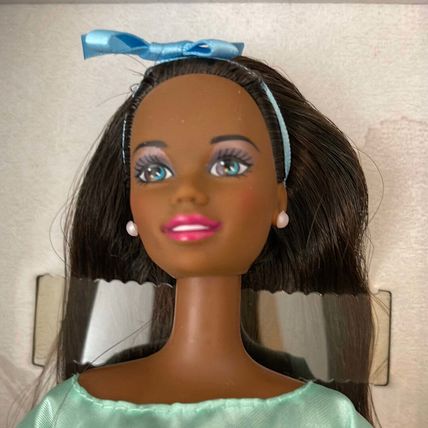 Mattel 1997 Avon Spring Tea Party Barbie African American Doll #18657