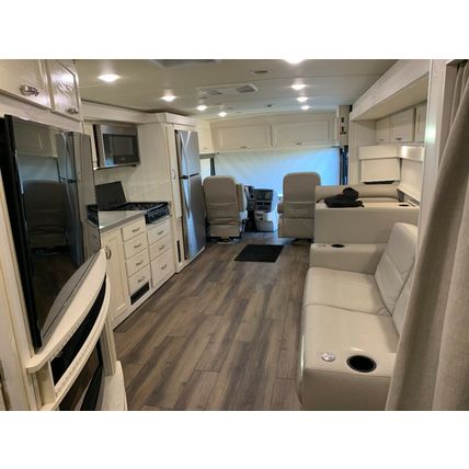 2019 Winnebago Forza 38D