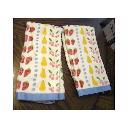 2 NEW HOME STUDIO STRAWBERRY PAIRS CHERRIES GREEN KIWI KITCHEN HAND TOWELS