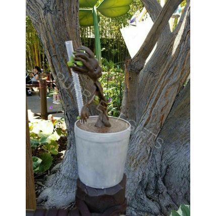 DISNEYLAND GROOT SIPPER MUG CUP W/ LID~NEW~LIMITED GUARDIAN OF THE GALAXY CUP