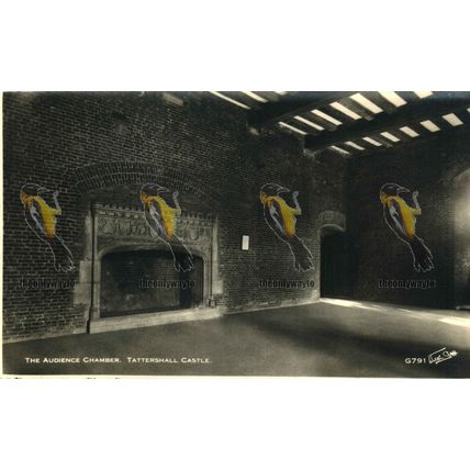 Audience Chamber, Tattershall Castle, Lincs, G791 RP Walter Scott Postcard