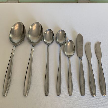 Insico International NEW DAWN Set of 8 Spoons Knives USA Stainless Flatware Lot