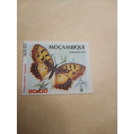 1979 Mozambique Yvert No. 744-45 and 747-49 Stamps Fauna Butterflies ULH 5 pcs.