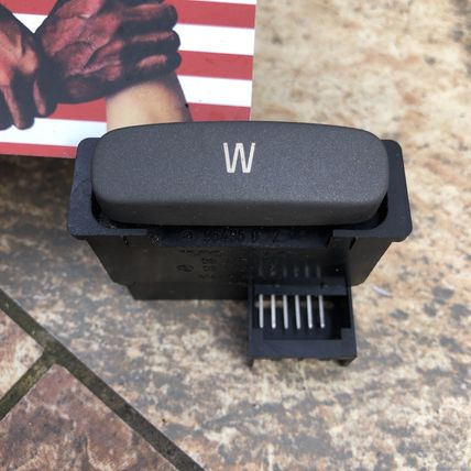 Volvo S70 V70 C70 V70R XC70 OEM W Winter Mode Switch 09459473 9459473