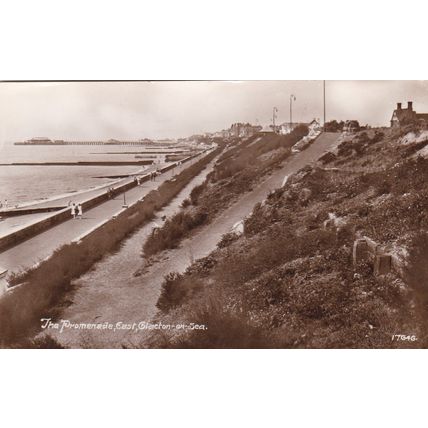 E280 CLACTON ON SEA -THE PROMENADE EAST