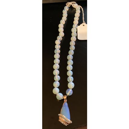 Beautiful Opalite Bead & Pendant Necklace 18'' #4778