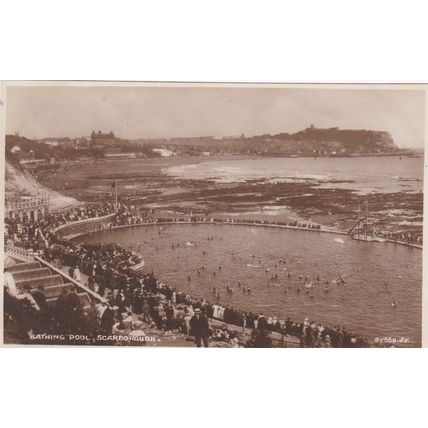EC802 SCARBOROUGH BATHING POOL . PRINTED POSTCARD
