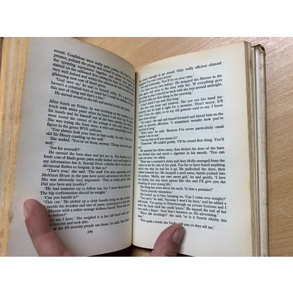 1976 JACK HIGGINS "THE EAGLE HAS LANDED" WW2 FICTION HARDBACK BOOK (P3)