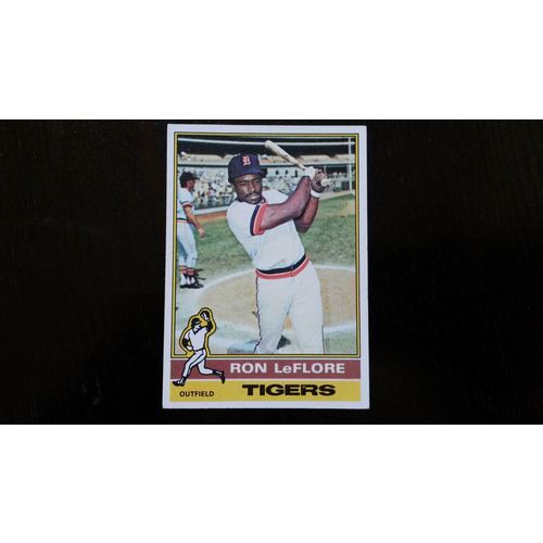 1976 Topps Card # 061 Ron LeFlore Very Good-Excellent (4) Detroit Tigers