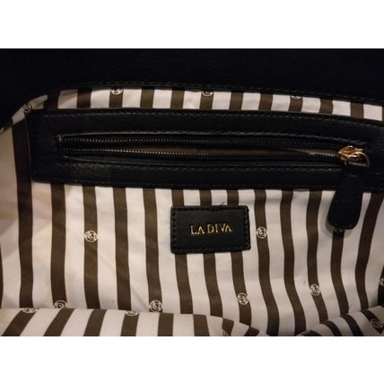 LaDiva DV Black Leather Faux Fur Handbag Large 18" x 12"