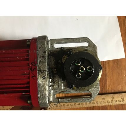 YASKAWA USASEM-18YR23 AC SERVO MOTOR, 1.54 kW, RPM: 2000,EX