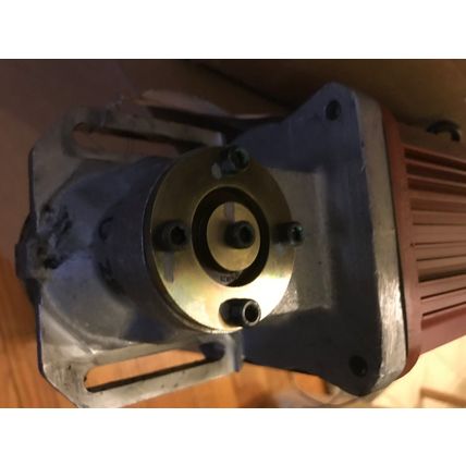 YASKAWA USASEM-18YR23 AC SERVO MOTOR, 1.54 kW, RPM: 2000,EX