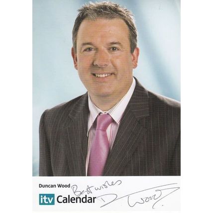 Duncan Wood ITV News Newsreader Hand Signed Cast Card Photo