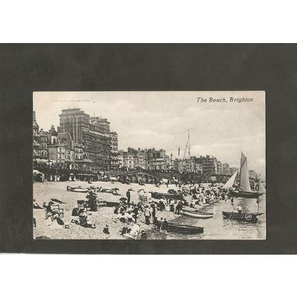 Postcard Brighton West Sussex The Beach