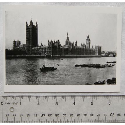 1980s postcard The Houses of Parliament, London c.1900
