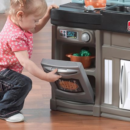 Step2 Best Chefs Kids Kitchen Playset, Indoor/Outdoor Kitchenette, Interactive P