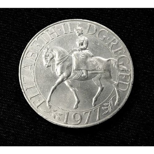 Coin 1977 Queen Elizabeth II Jubilee Crown 2419