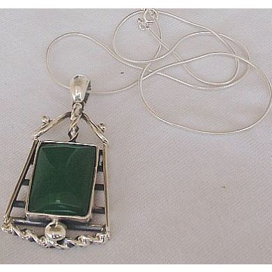 Green agate pendant