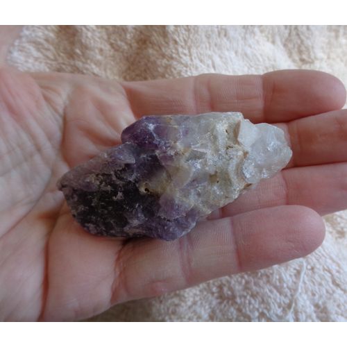 D Amethyst Raw Crystal Gemstone 2.75 Inch Metaphysical Energy Work