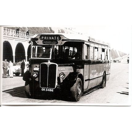 Black & White Photograph of London Transport - GK 5486 ex. London General