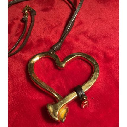 A Sweet Beautiful UNOde50 Heart Charm Long Necklace